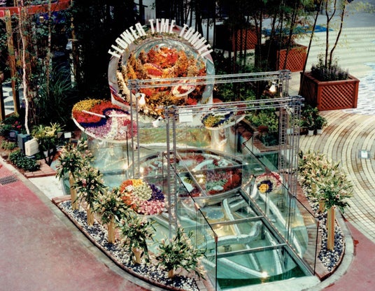 【開催まであと1年】日比谷花壇グループ、2027年国際園芸博覧会に出展。会場整備の造園工事からライセンス商品、屋内展示までグループ一丸で参画。 【開催まであと1年】日比谷花壇グループ、2027年国際園芸博覧会に出展。会場整備の造園工事からライセンス商品、屋内展示までグループ一丸で参画。