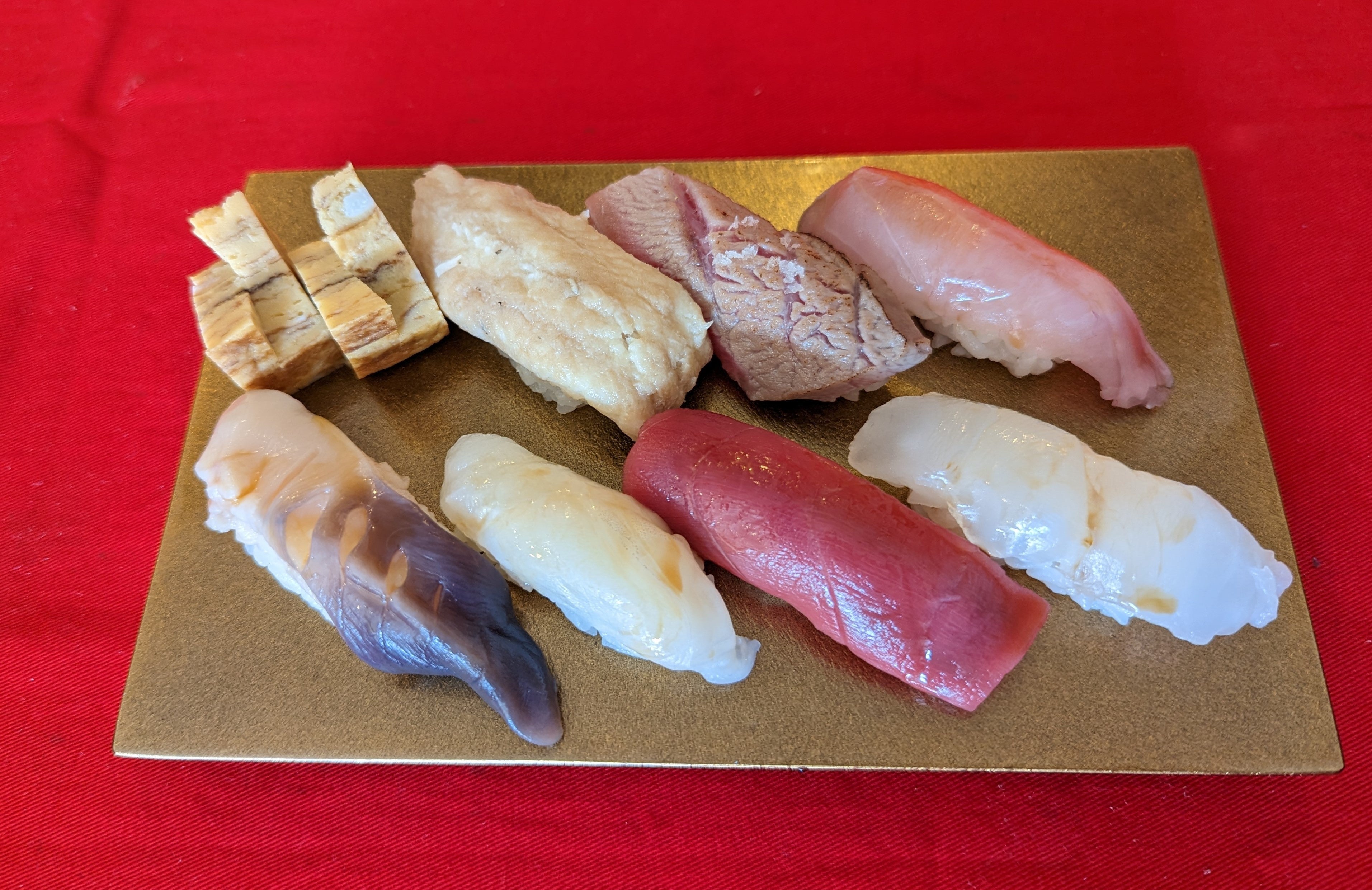 握っていただいたお寿司。（この他にも好みに応じて、数種類振る舞っていただきました））