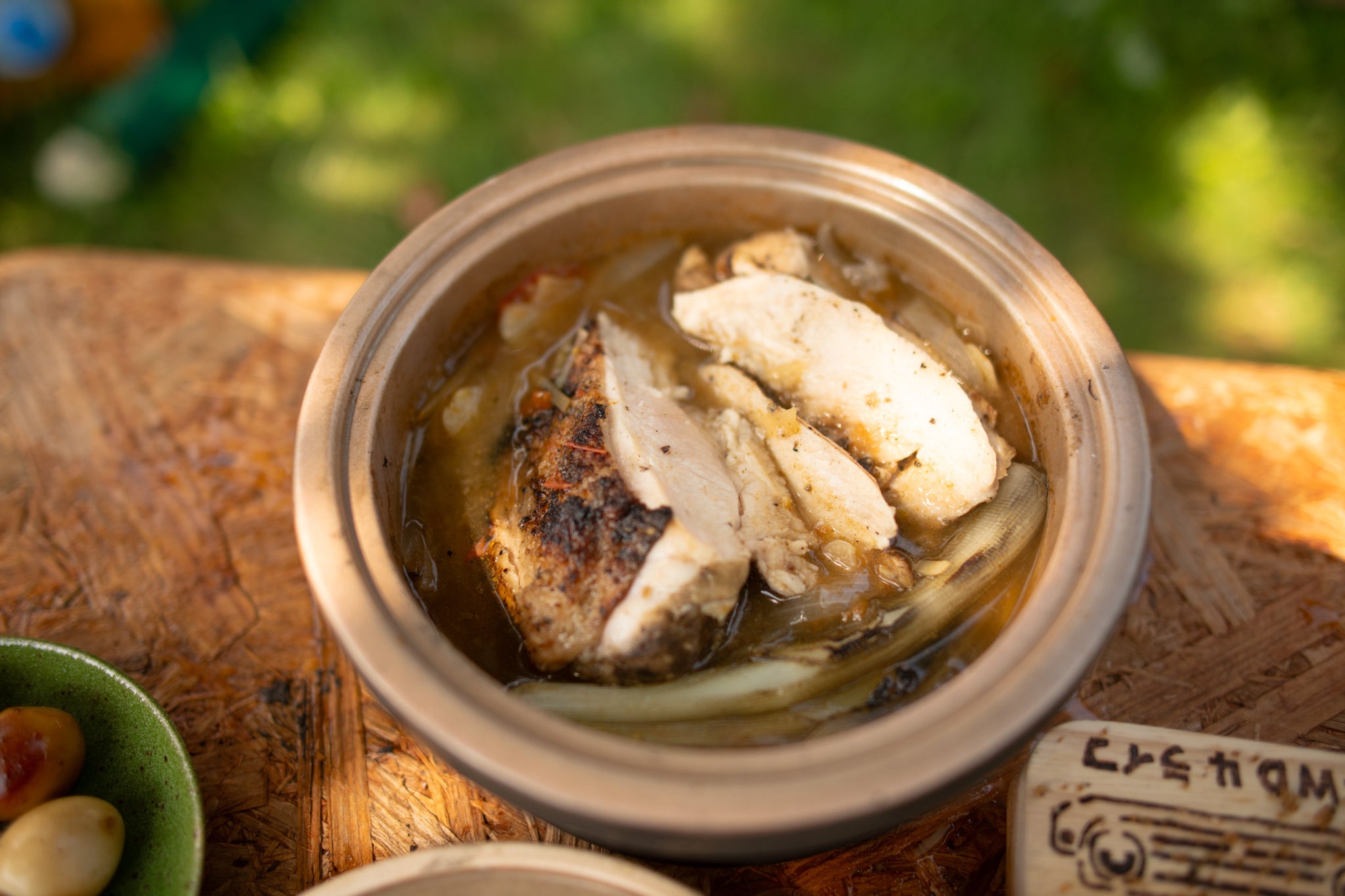 具材を直火焼したスー