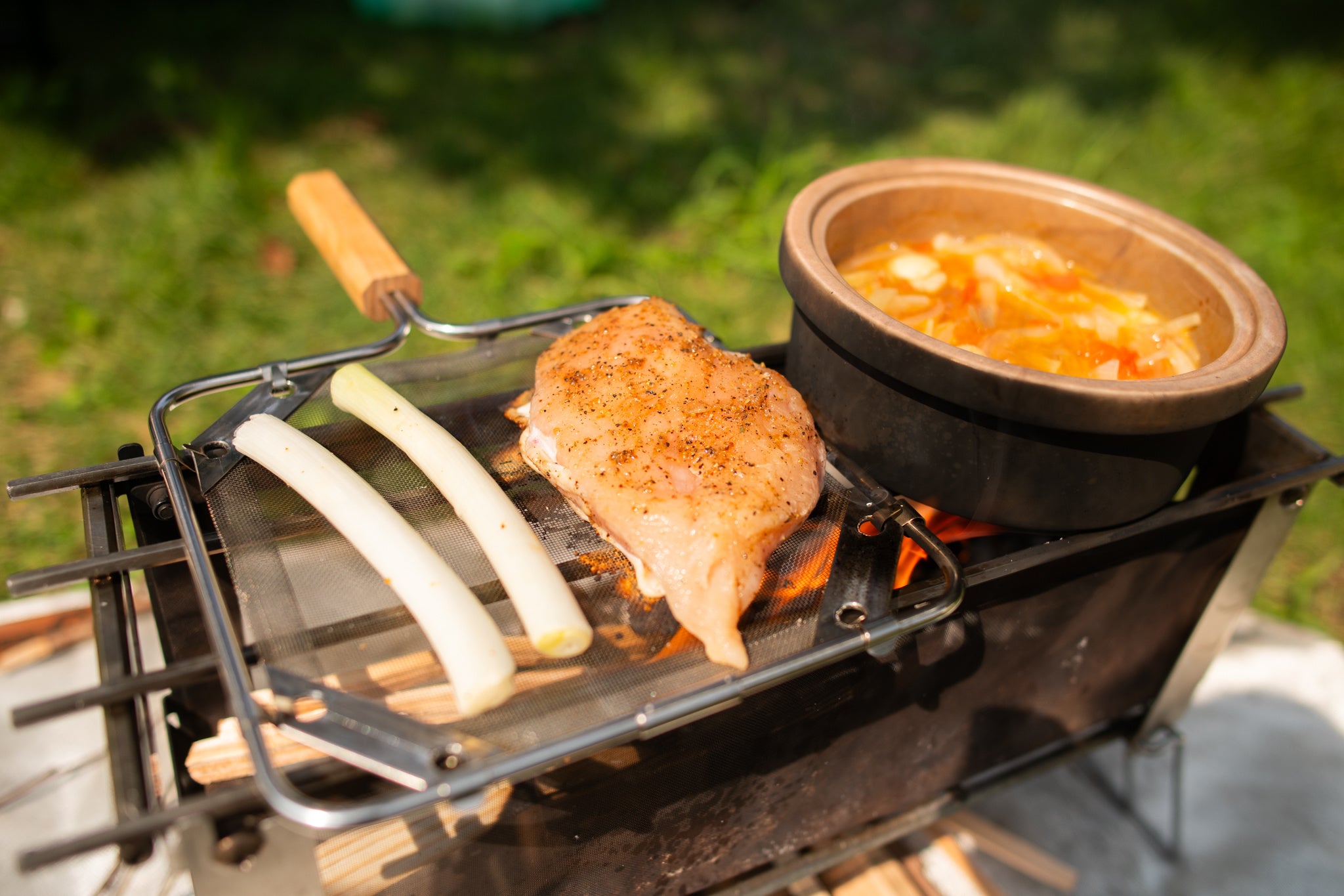 具材を直火焼したスープ