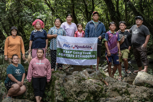 写真：先住民族「ロング・イスン」コミュニティの人々 ©️Khairul Abdi  RAN