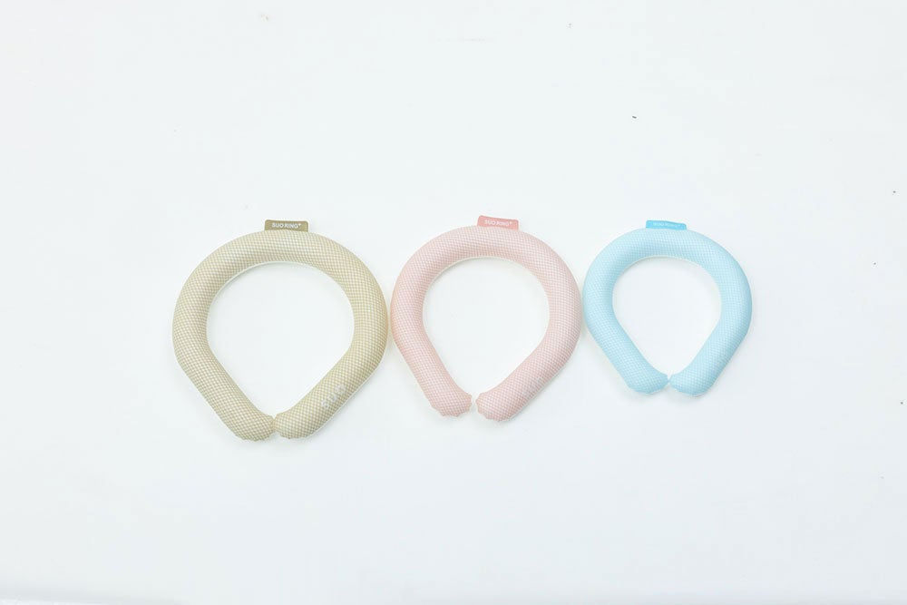 SUORING 28°ICE　左からライトベージュ(L)　ピーチベージュ(M)　ベビーブルー(S)