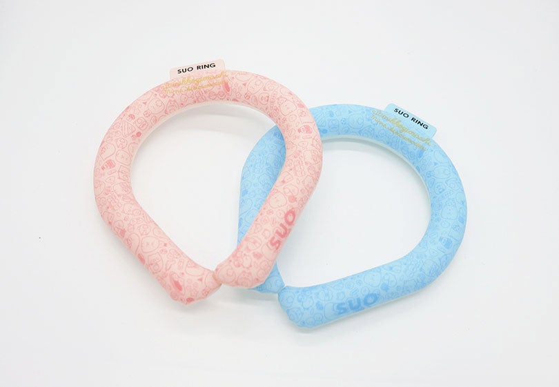 左：ピンク　右：ブルー