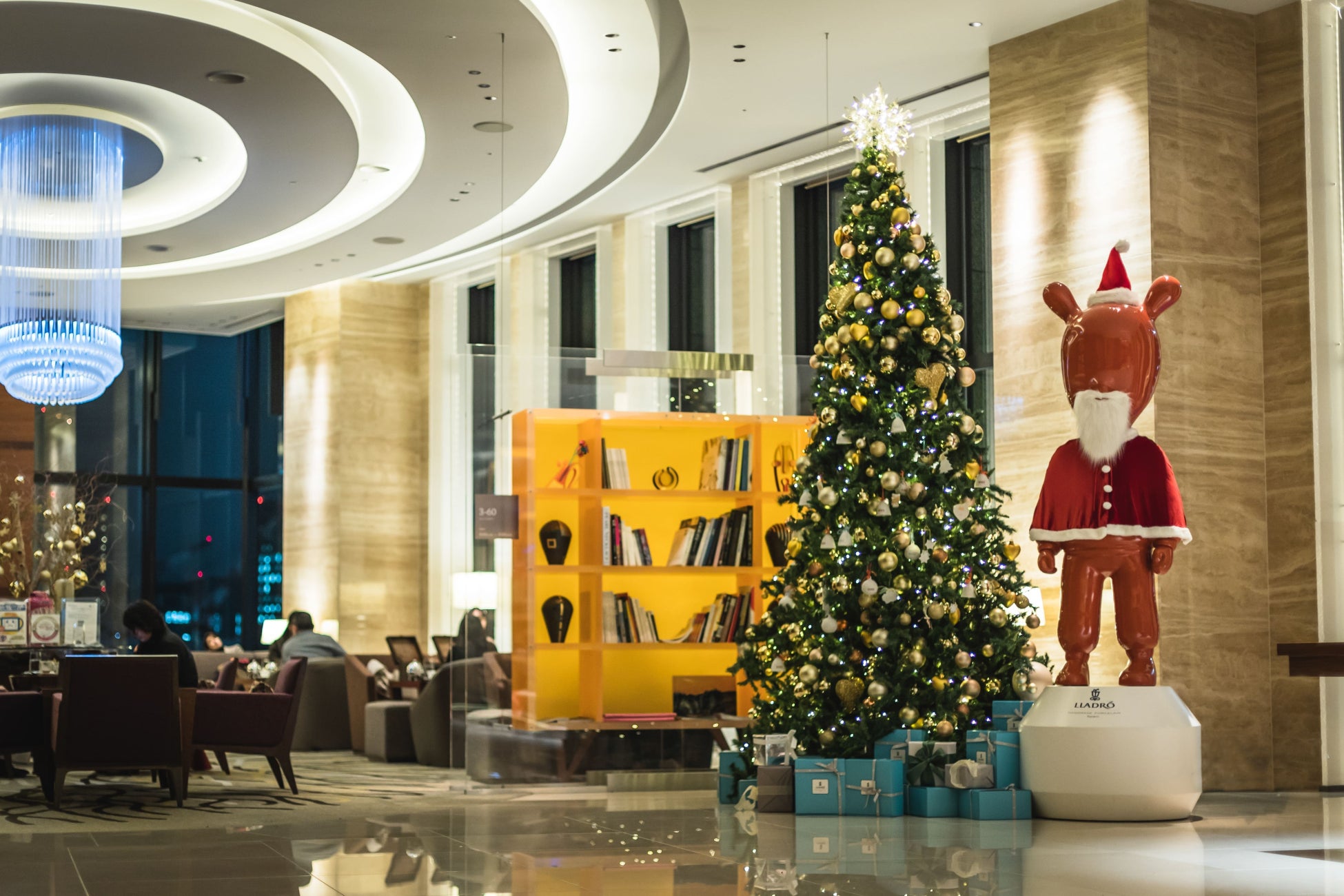 クリスマスデコレーション 12月25日まで。