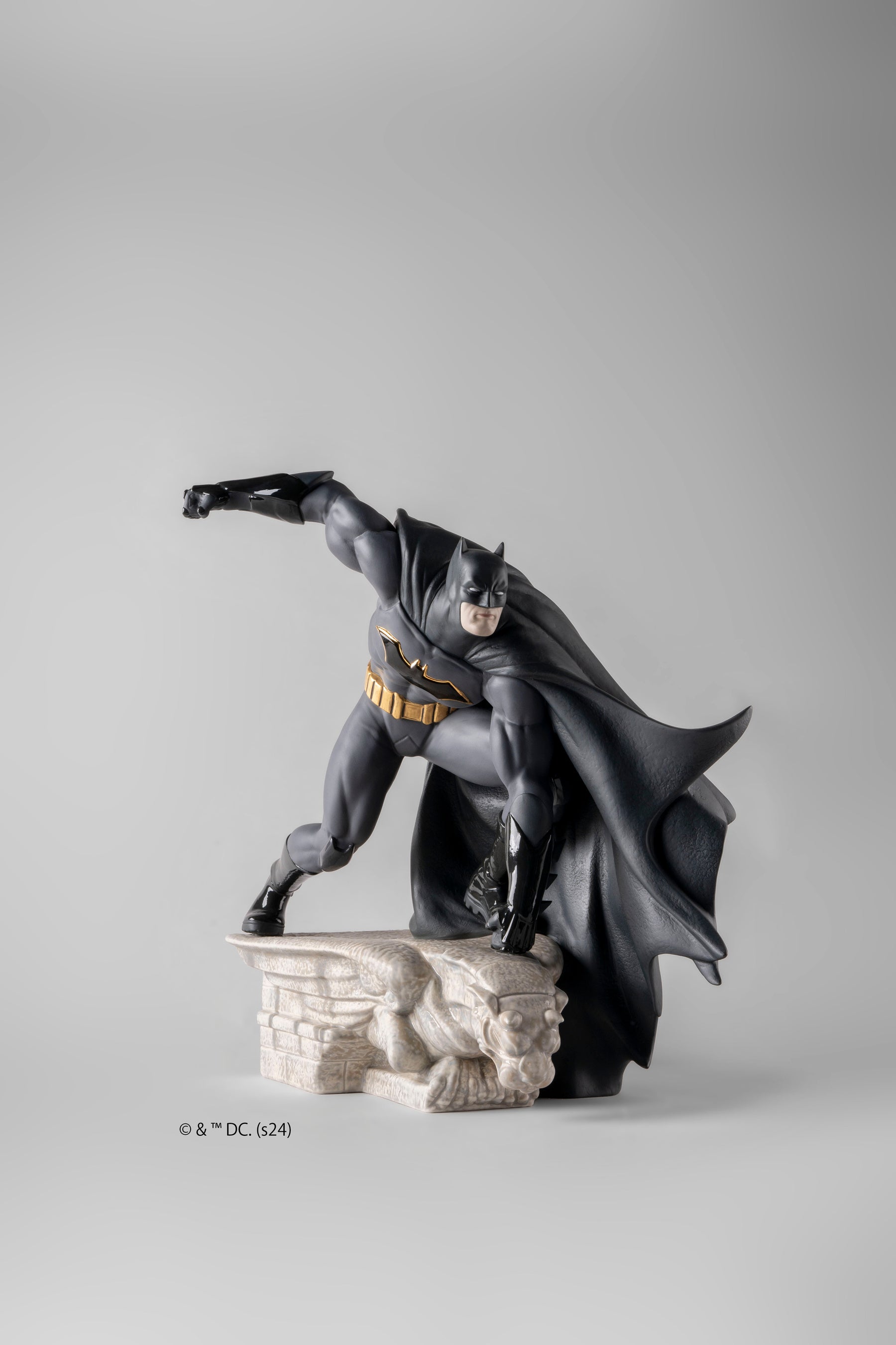バットマン 85周年記念 バットケイブ フィギュア 記念モデル バッドマン バットマン 85周年記念 バットケイブ フィギュア 記念モデル