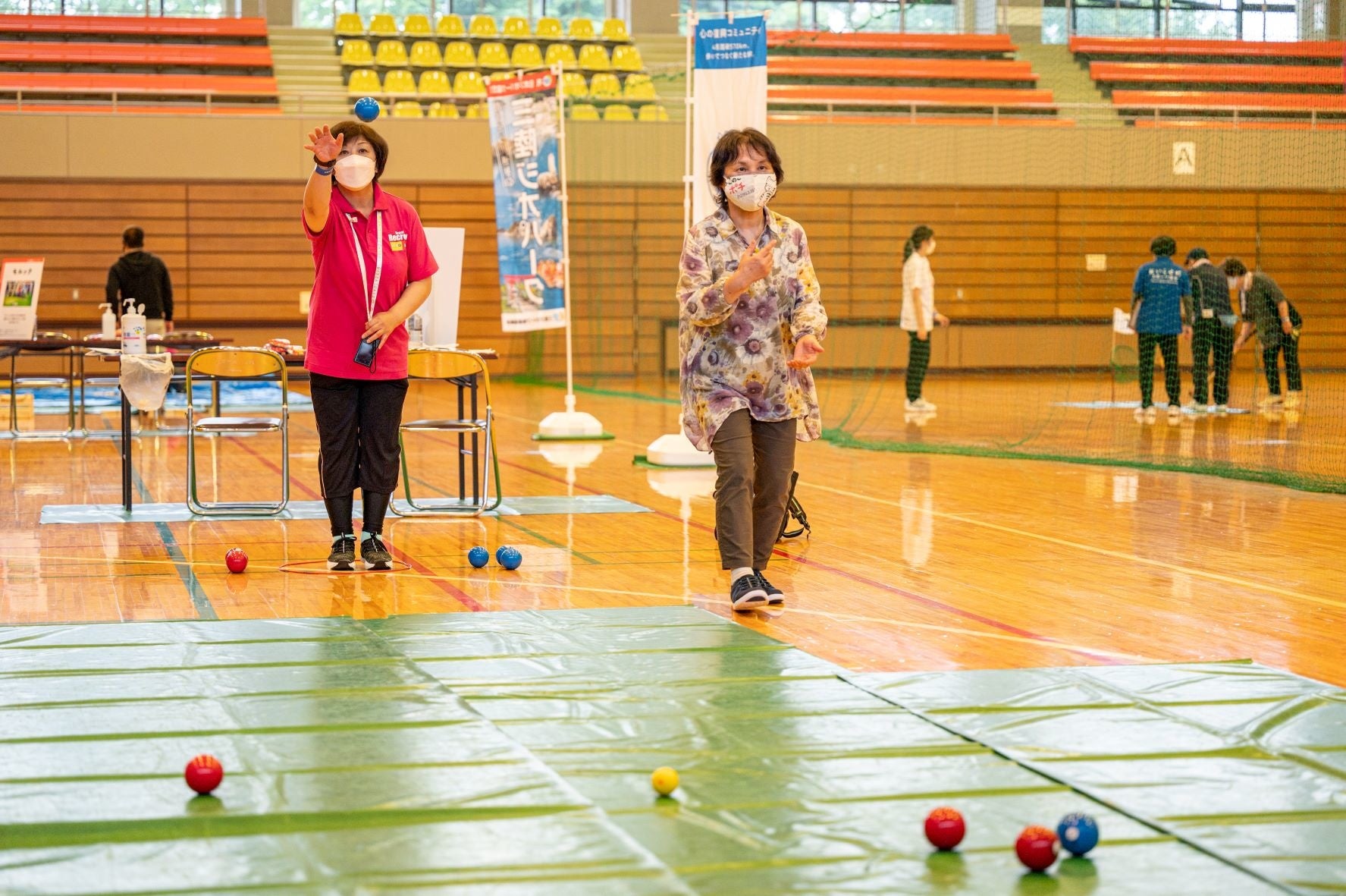 ＜参加者がレクリエーションを楽しんでいる様子＞