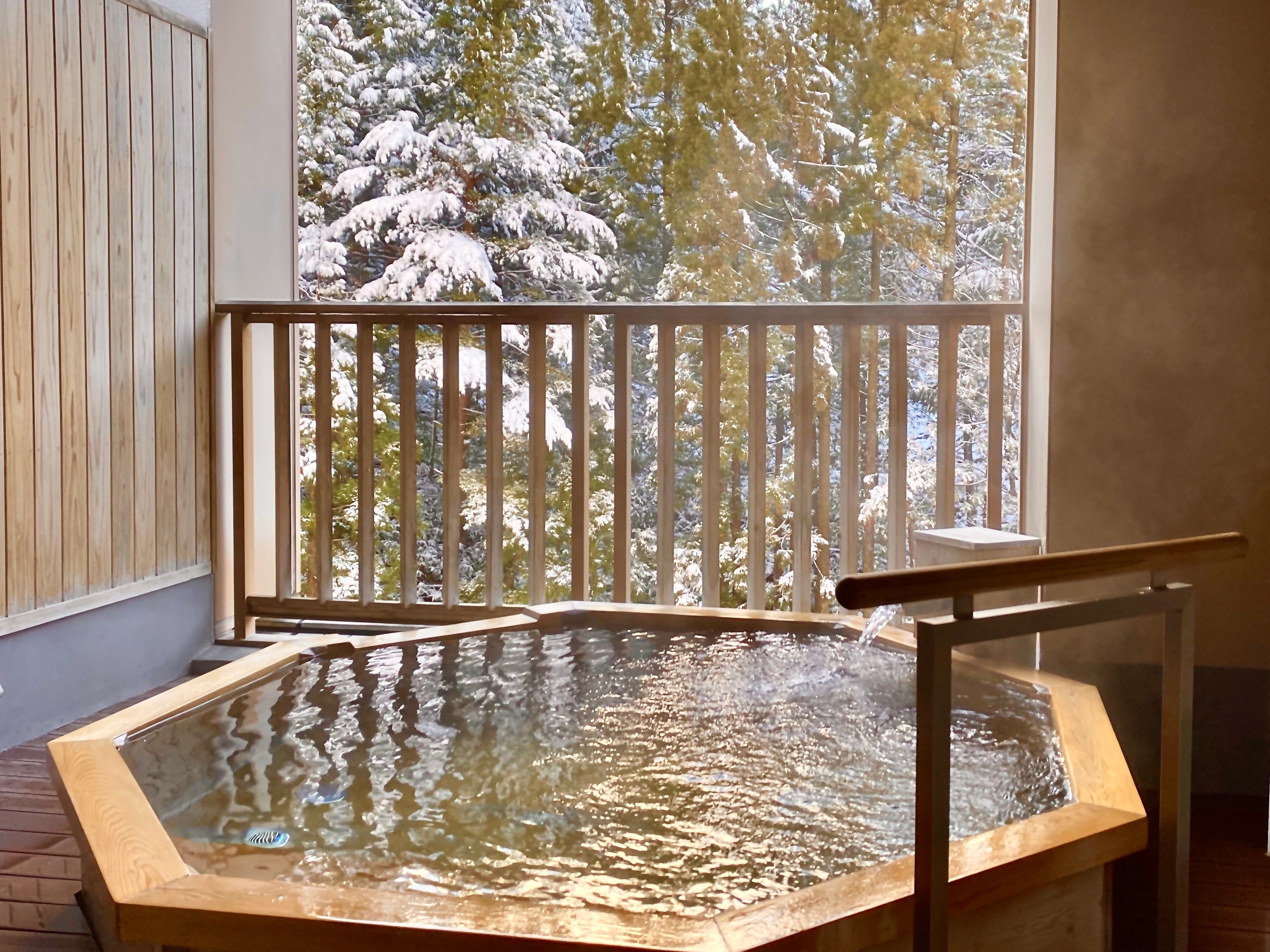 貸切露天風呂（サイプレス）