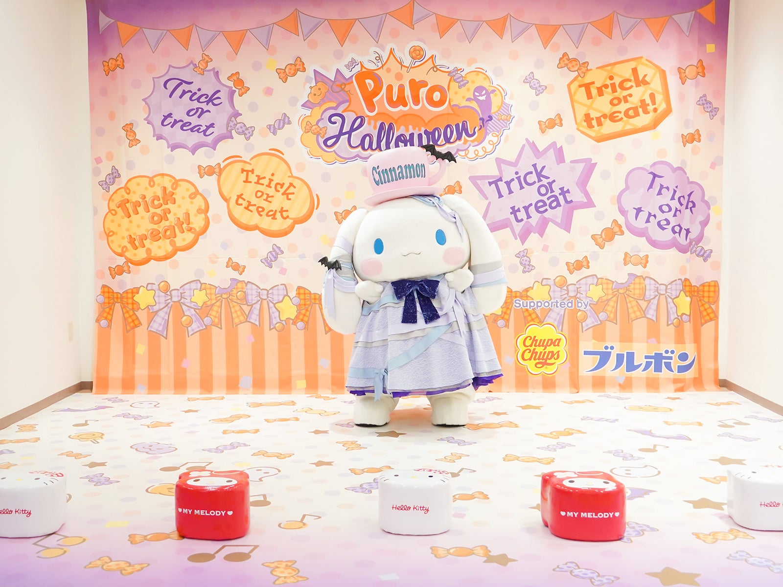 新コスチュームのキャラクターと会えるスペシャルグリーティング