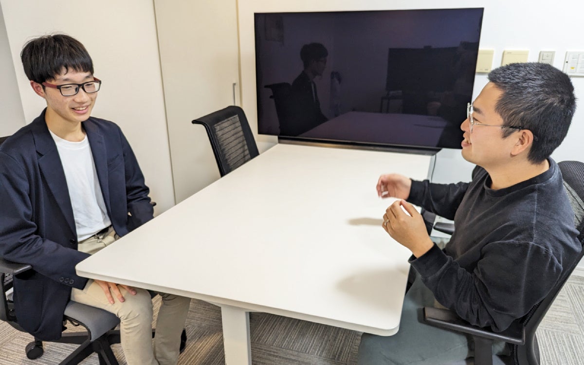 堀場先生×前田との対談の様子