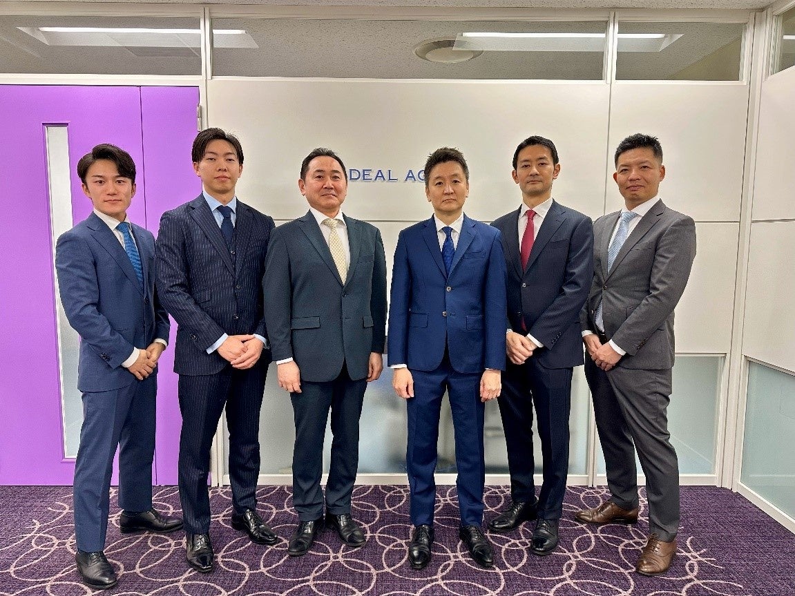 (写真左から)マラトンキャピタル 佐藤宏樹、マラトンキャピタル 取締役 和田耕太郎、ディールエージェント 専務取締役 仲辻嘉人、ディールエージェント 代表取締役 楫西一太、マラトンキャピタル 代表取締役 小野俊法、マラトンキャピタル 取締役 砂田有史