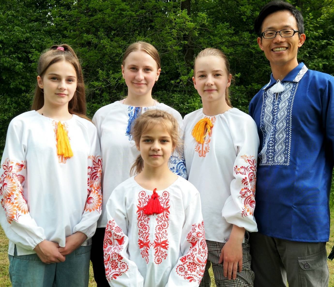 坂本龍太朗さんとウクライナの子どもたち