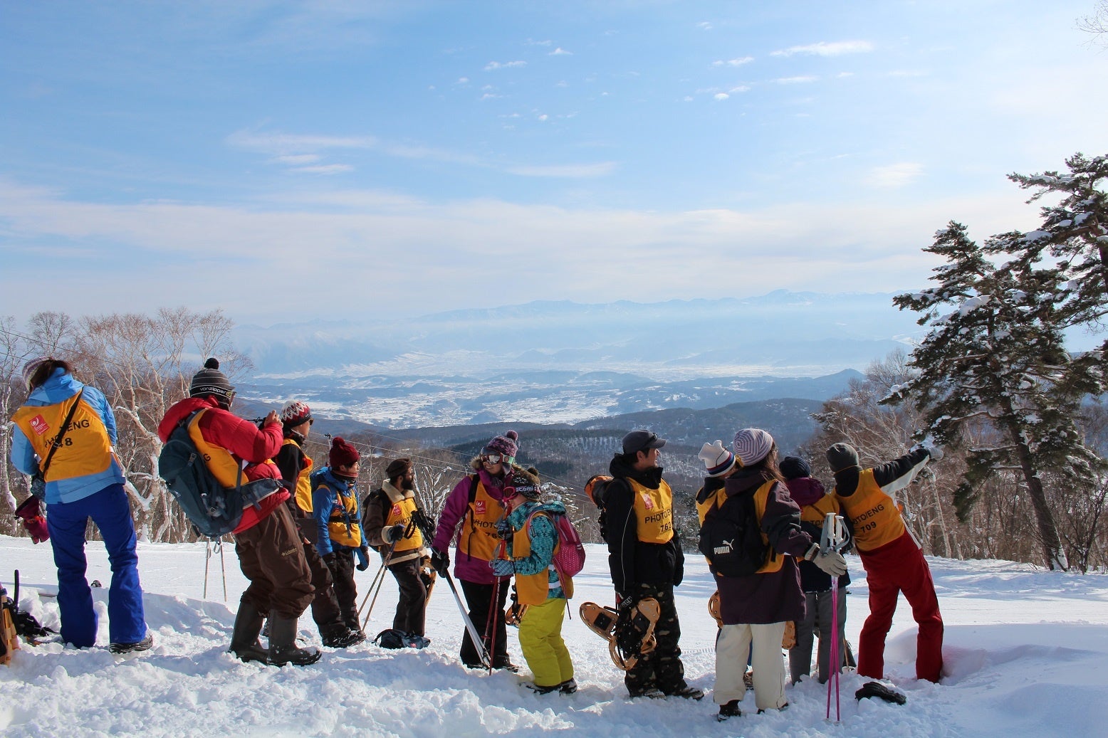 過去のスキー場でのスノーシュー体験の様子