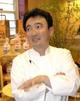 横田　秀夫氏　「菓子工房オークウッド」オーナーシェフ