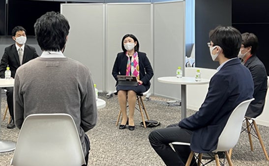 牧島大臣、デジタルハーツグループのサイバーセキュリティ業務を視察