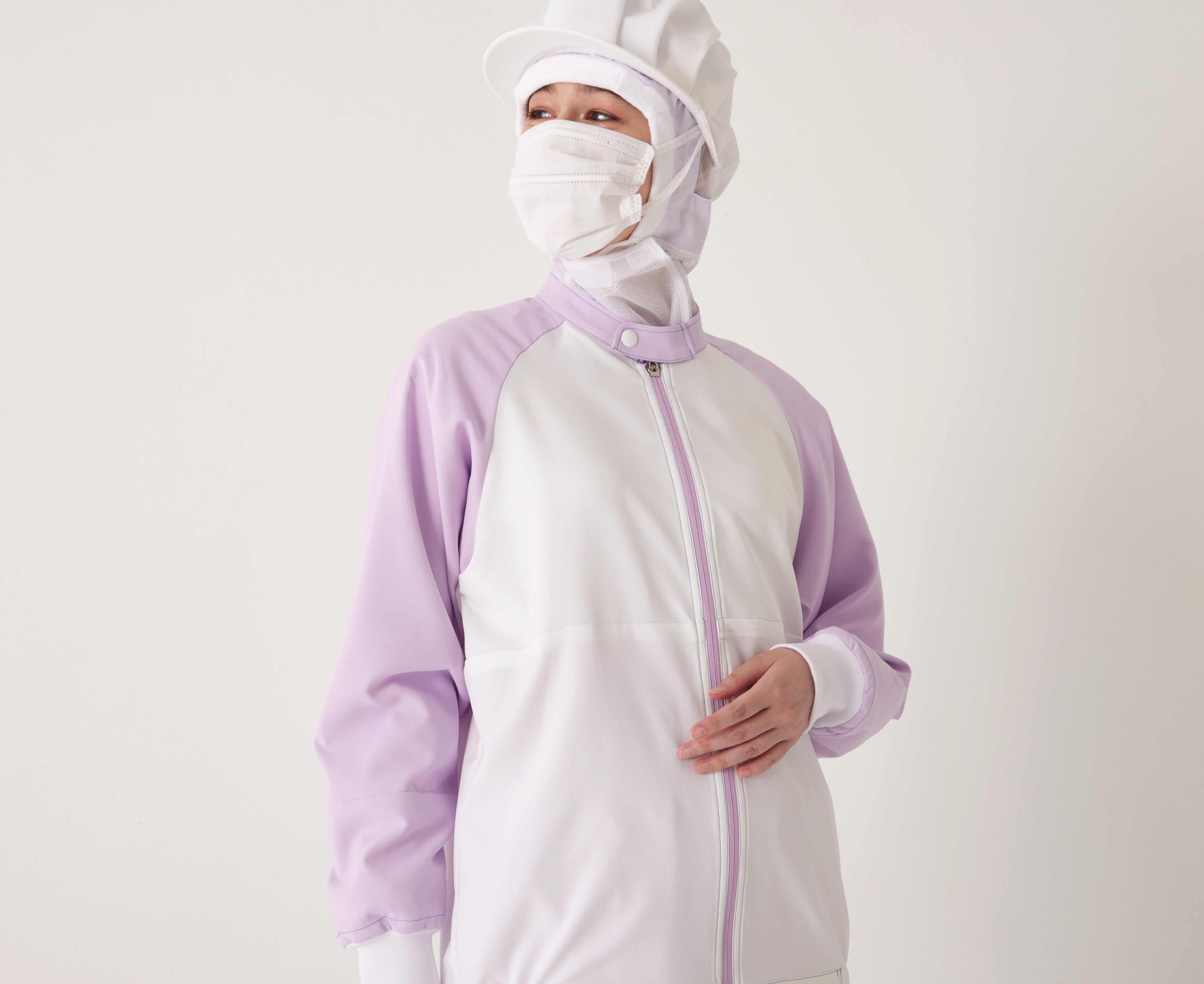 女性スタッフの多い現場に向けて、現代的で女性らしいラベンダーカラーの採用