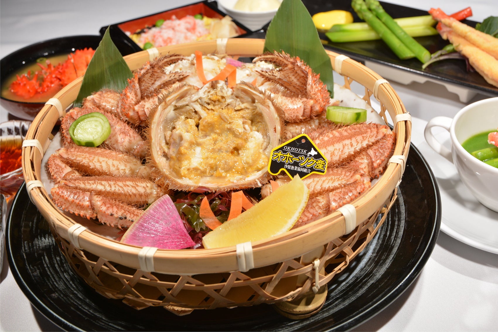 ＊チルドで旨味そのままオホーツク産毛ガニ１杯つき夕食