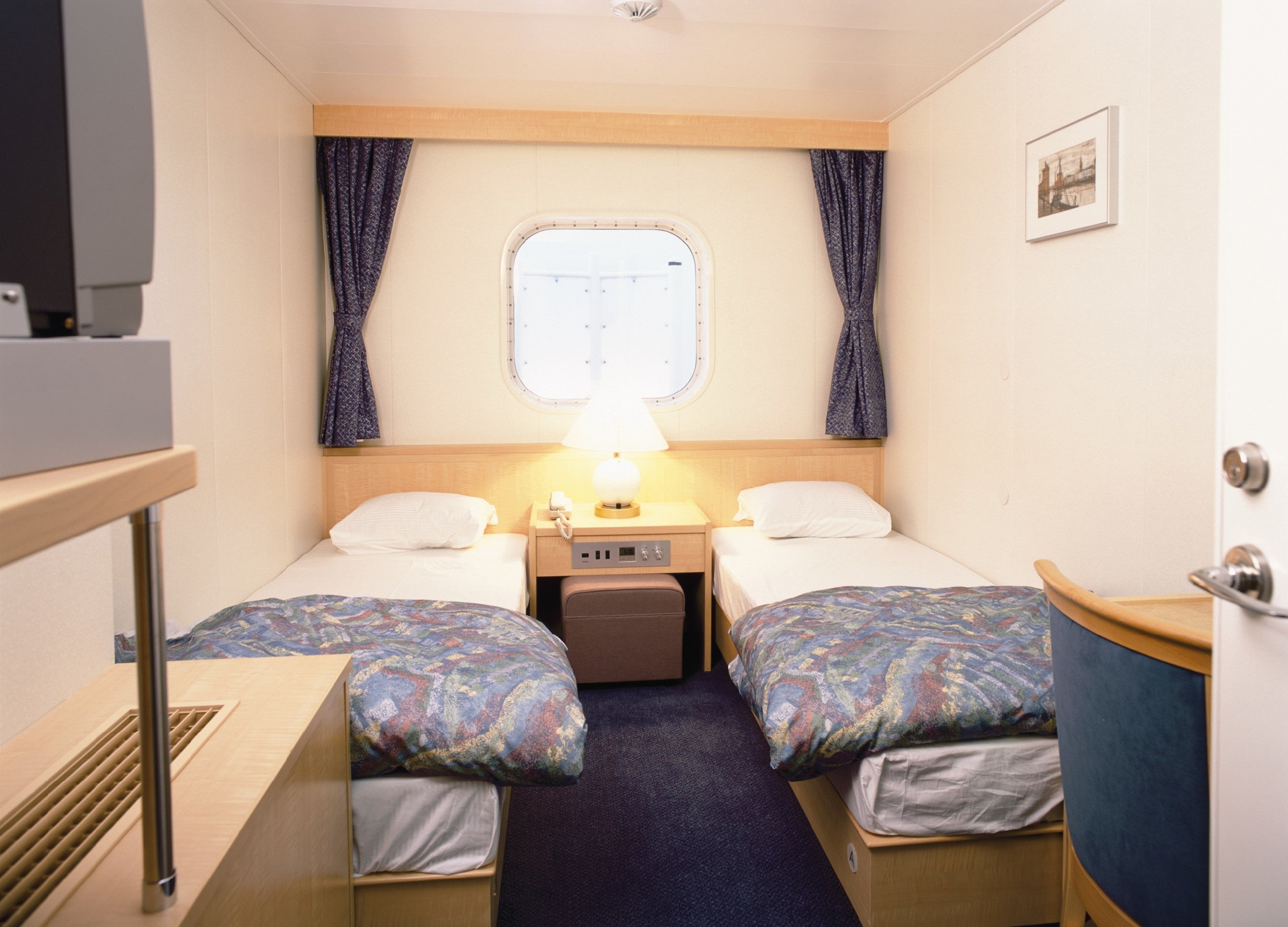 ＊新日本海フェリー・ステートＢ洋室