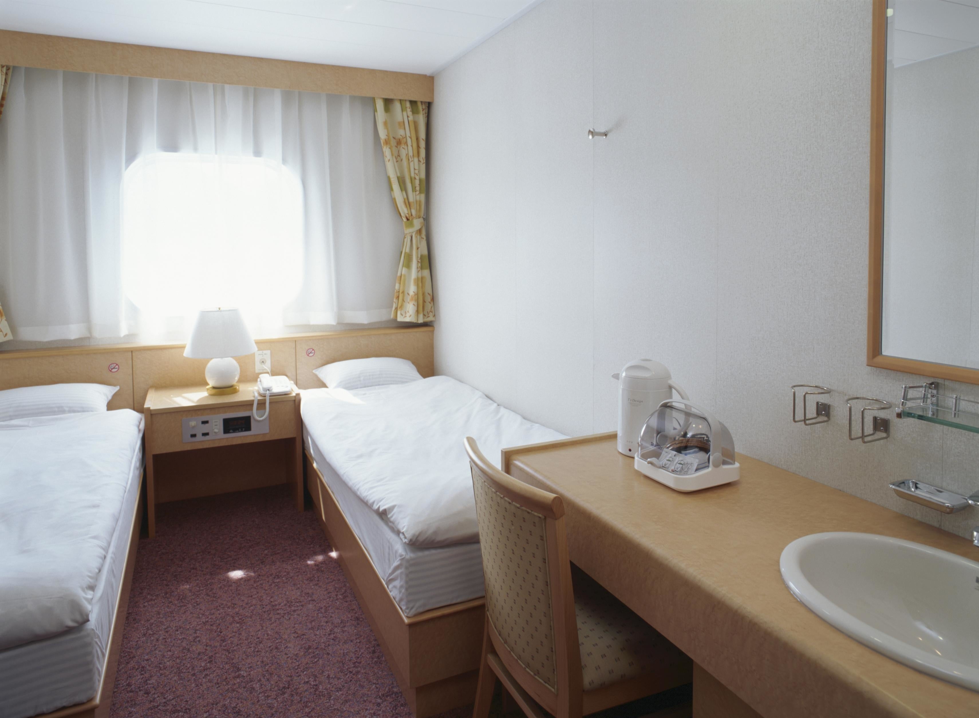 ＊新日本海フェリー・ステートB洋室