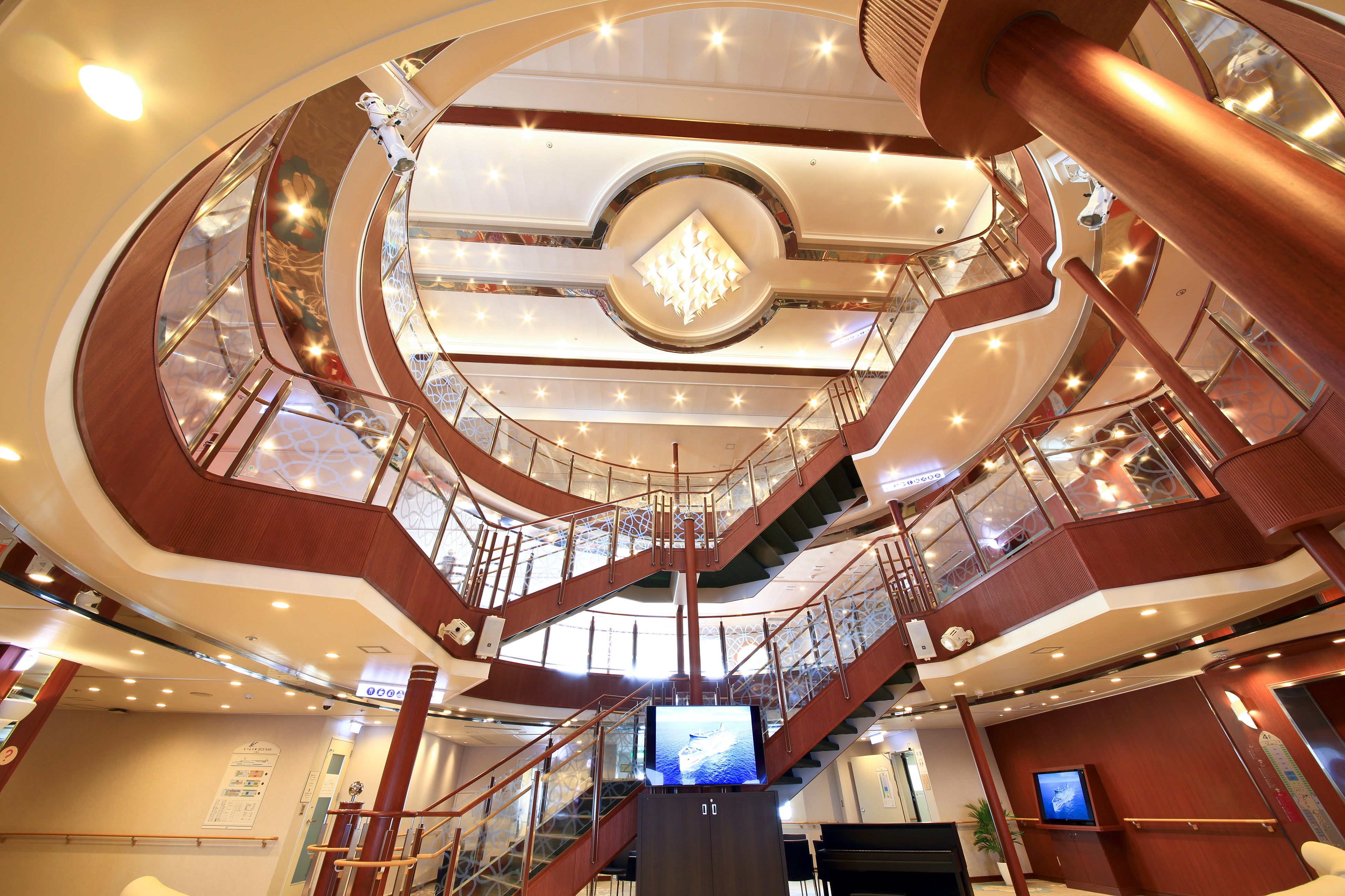 「らべんだあ」エントランス