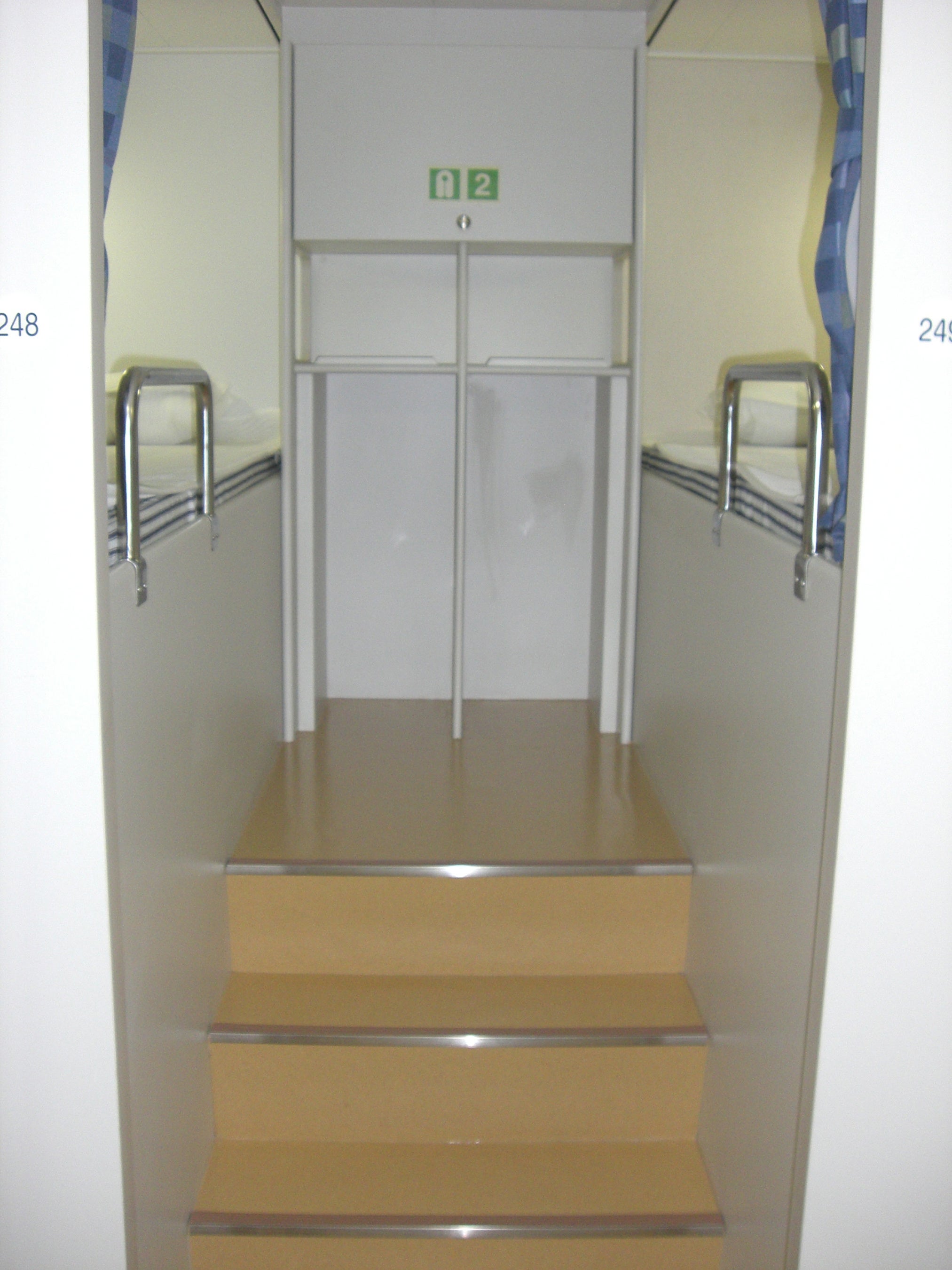 ＊新日本海フェリー・ツーリストA（上段ベット）