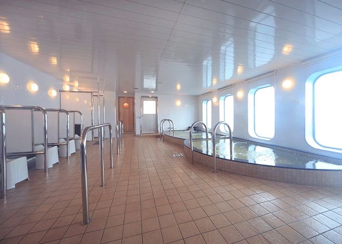 船内・大浴場