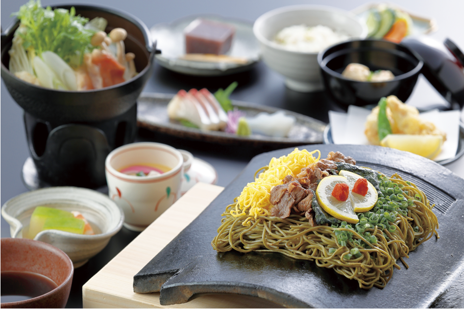 川棚グランドホテル・昼食