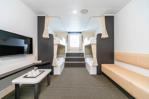 デラックス洋室4名部屋