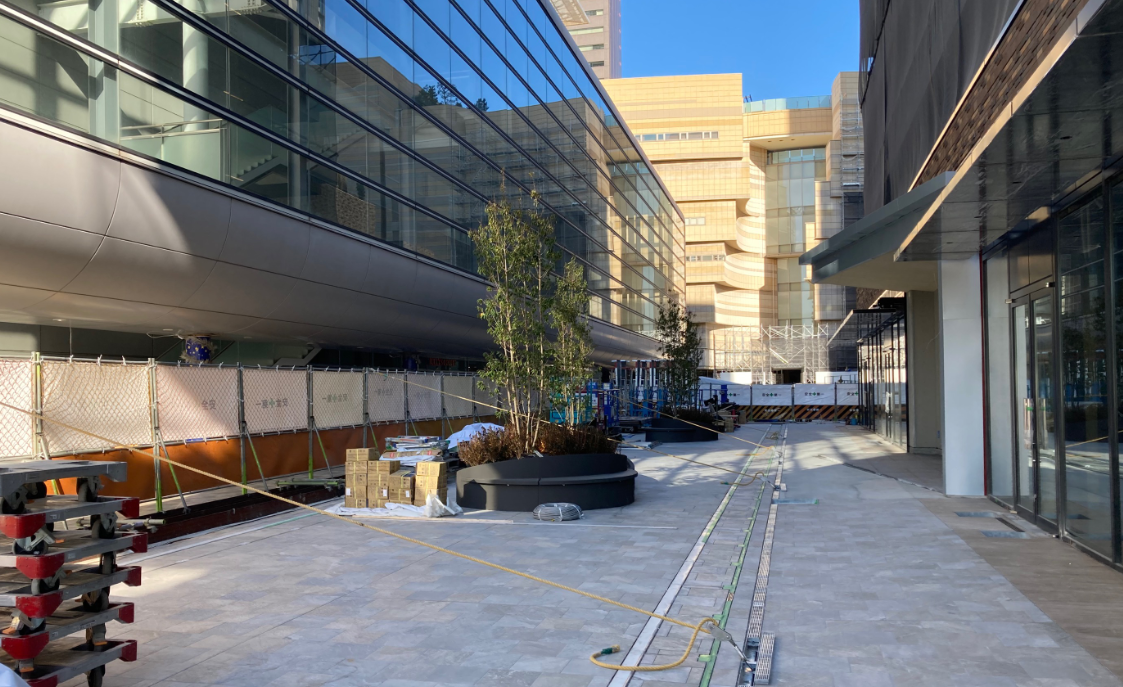 2階ペデストリアンデッキ