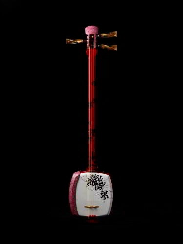 世界に一台のエレキ三味線、LYCORIS