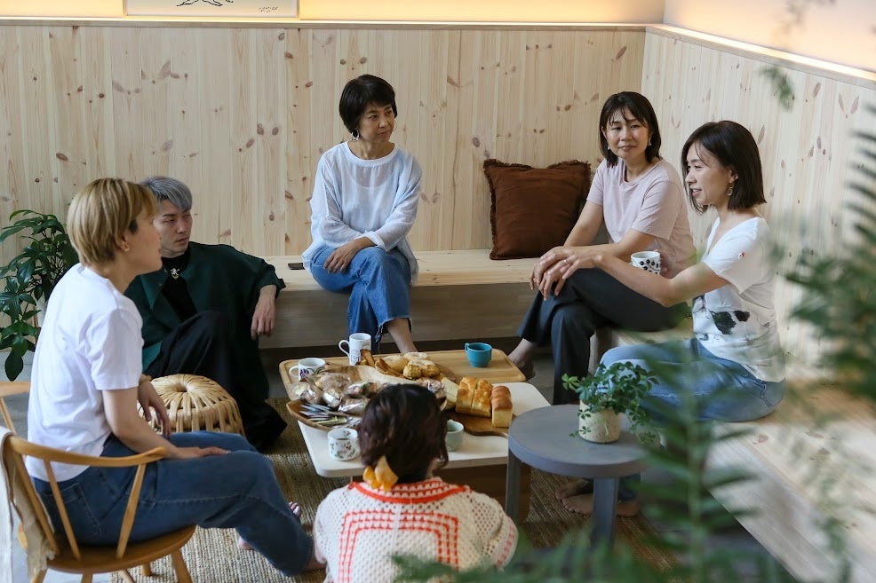 リビングスペースにて