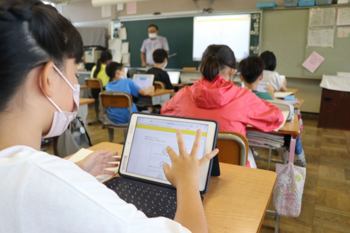 「デイケン」に取り組む児童生徒（吹田市内小学校にて）