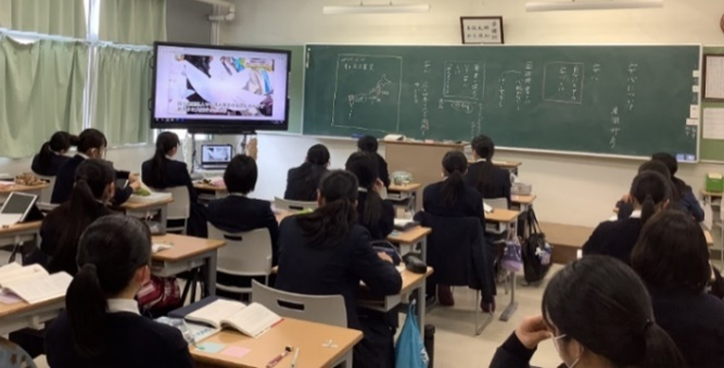 ＜授業の様子＞