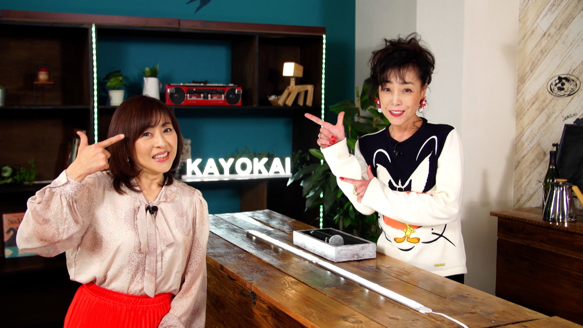 柏原芳恵と歌謡愛溢れるスターが裏話や想い出を語らい、歌う～「J:テレ