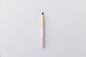 Excess Beauty 携帯用チークブラシサクラピンク コンパクトで機能的な携帯用メイクブラシが登場！ | 株式会社