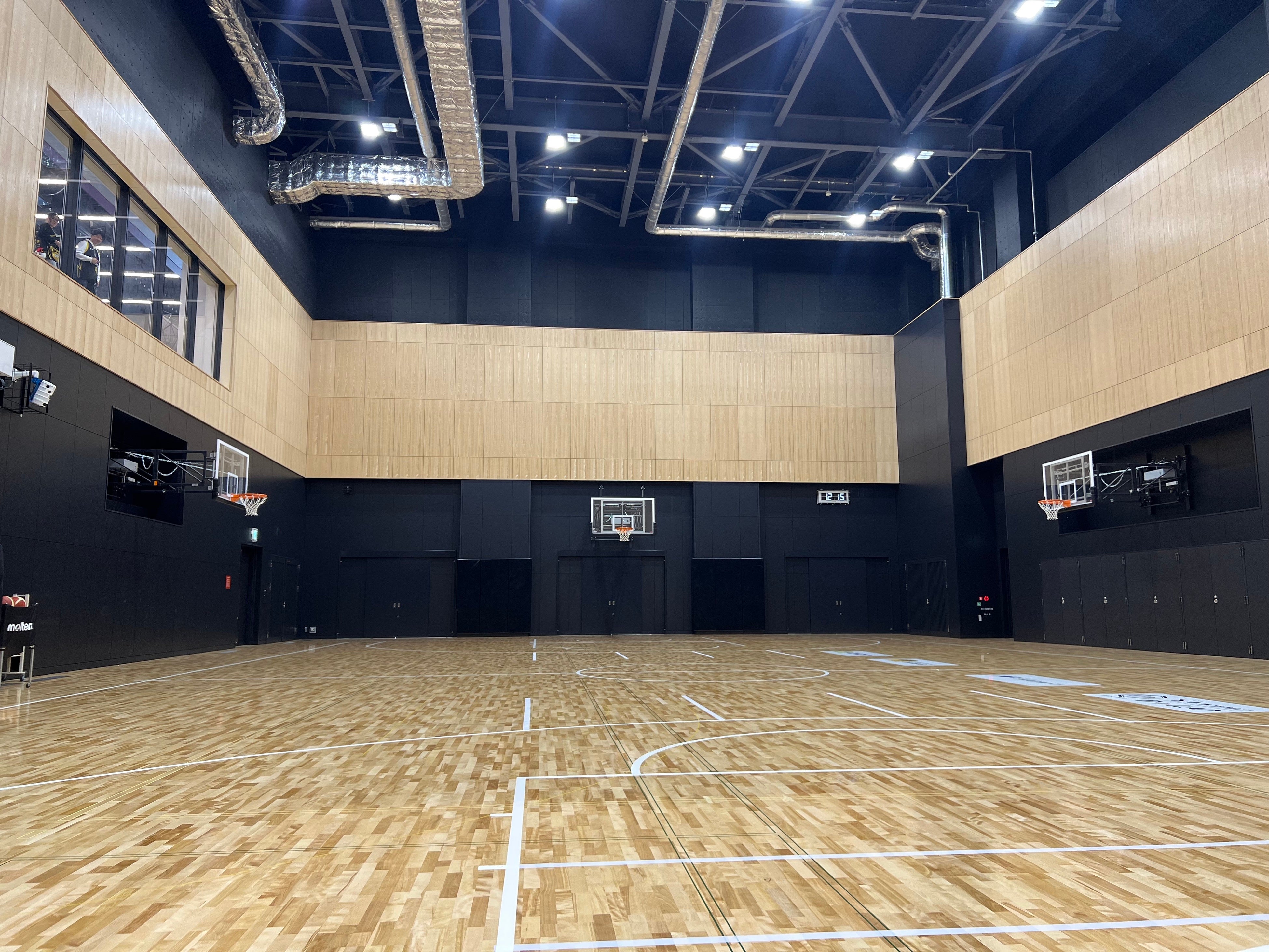 「STADIUM TUBE」を設置したサブアリーナ