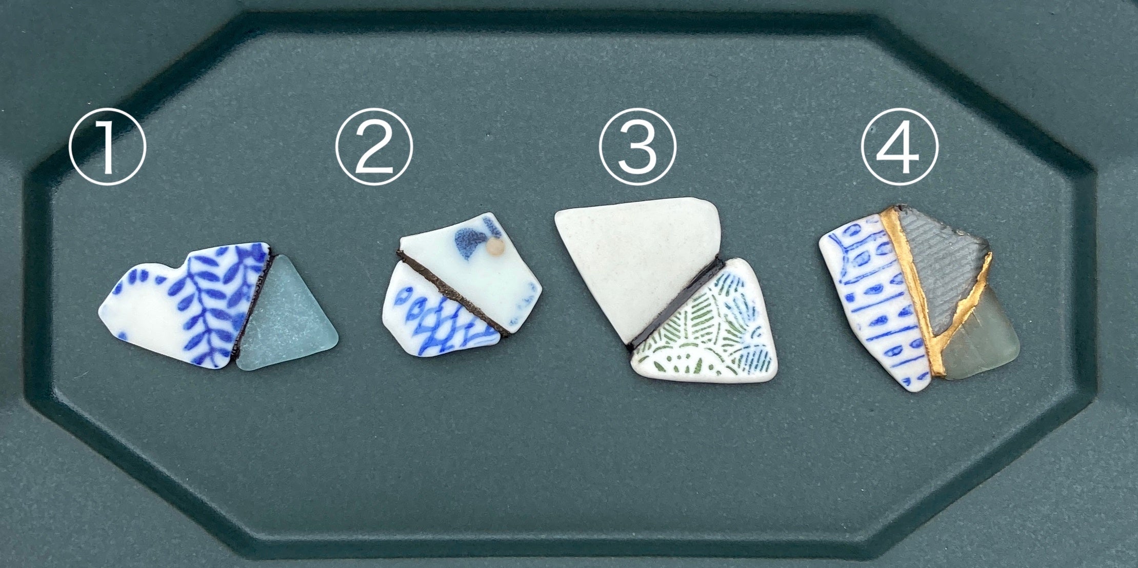 金継ぎ箸置きができるまでの４工程（①接着後、②錆漆で凹凸を埋めた後、③黒色漆を塗った後、④完成）