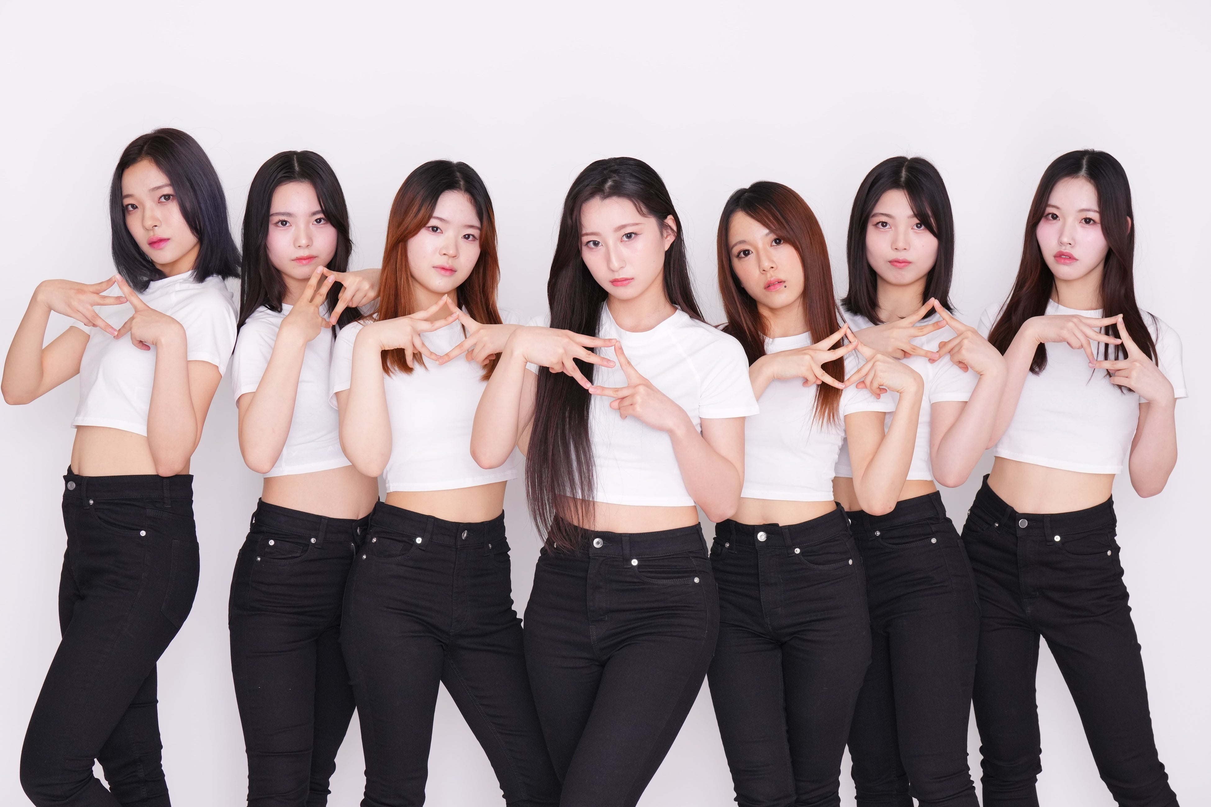 K-POPグループ メンバー写真 次世代K-POPアイドルグループ VI'ENX（ビエンエックス）メンバー