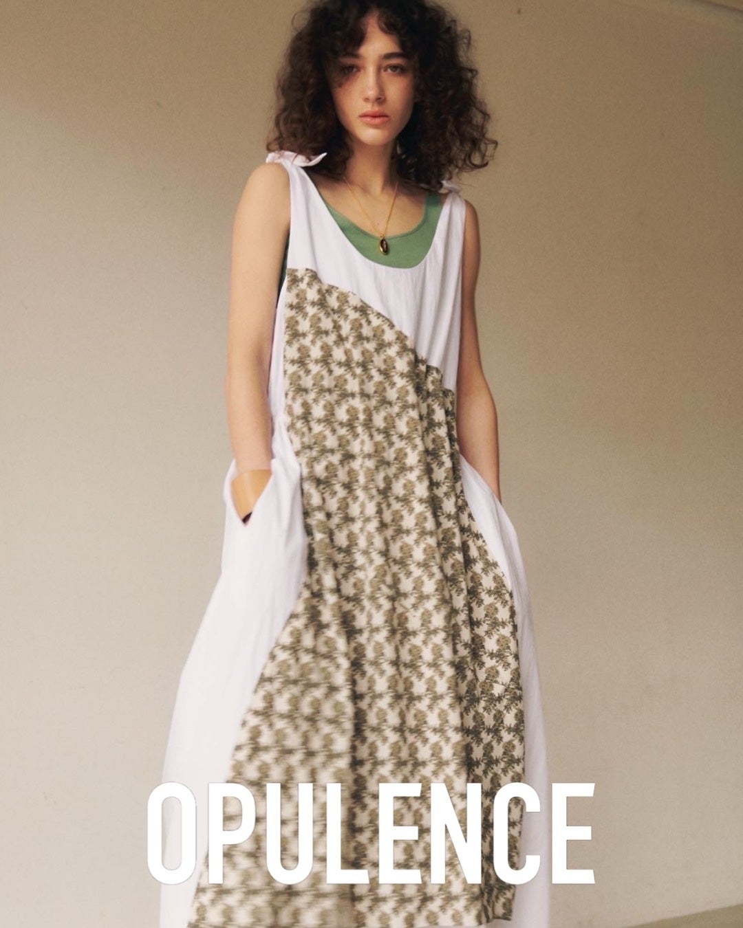 ノットストラップフラワープリントドレス