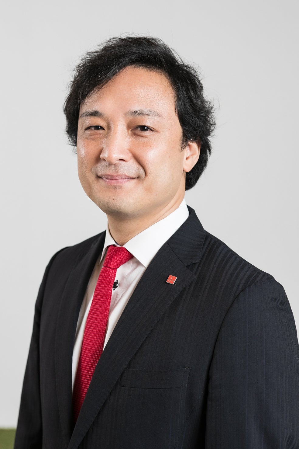 リアルテックホールディングス　代表取締役　丸 幸弘