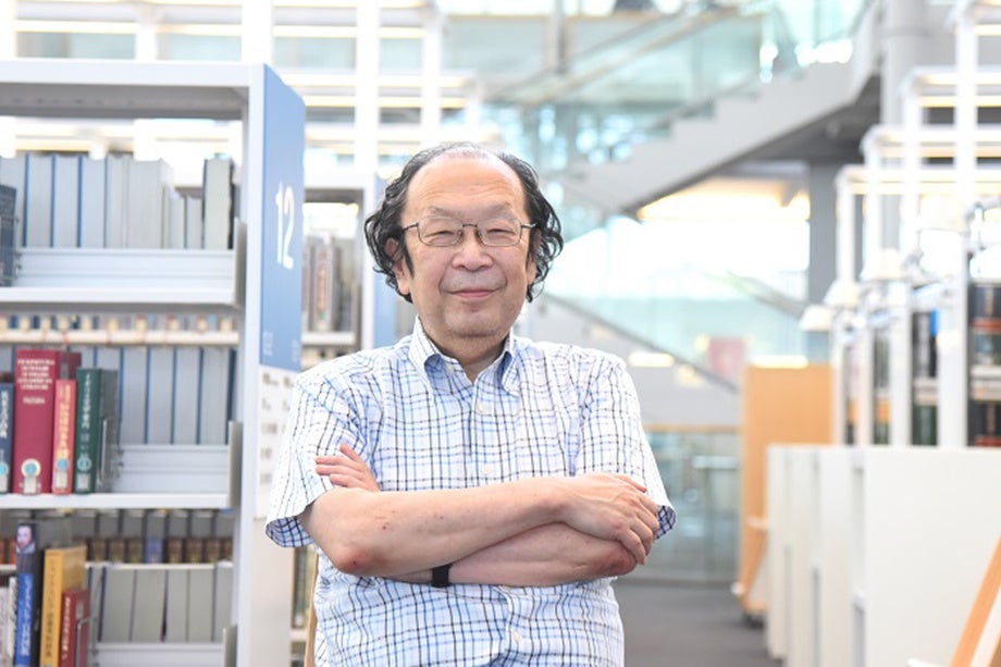 言語学者・山梨県立図書館町　金田一秀穂氏