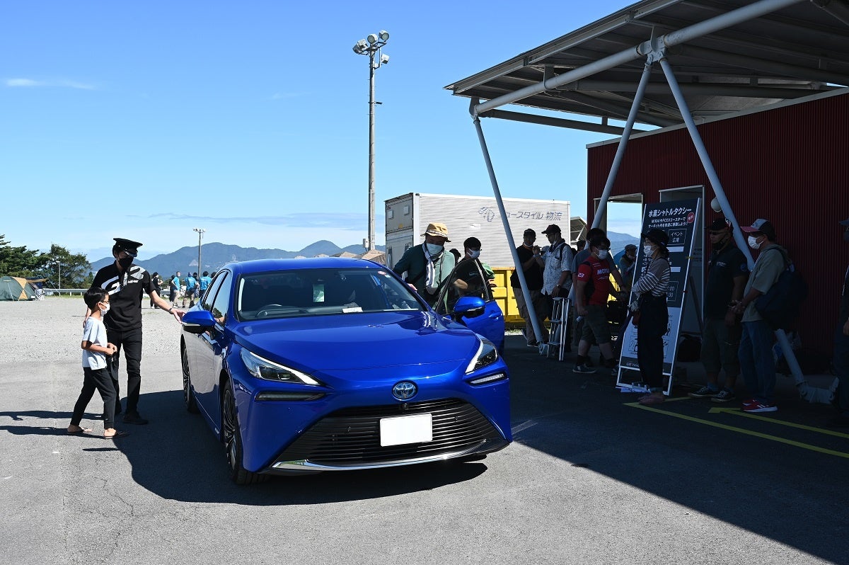 シャトルタクシー