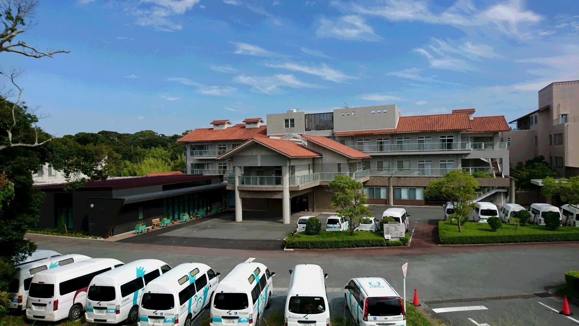 高齢者・障がい者・子どもの共生型複合施設「和合せいれいの里」