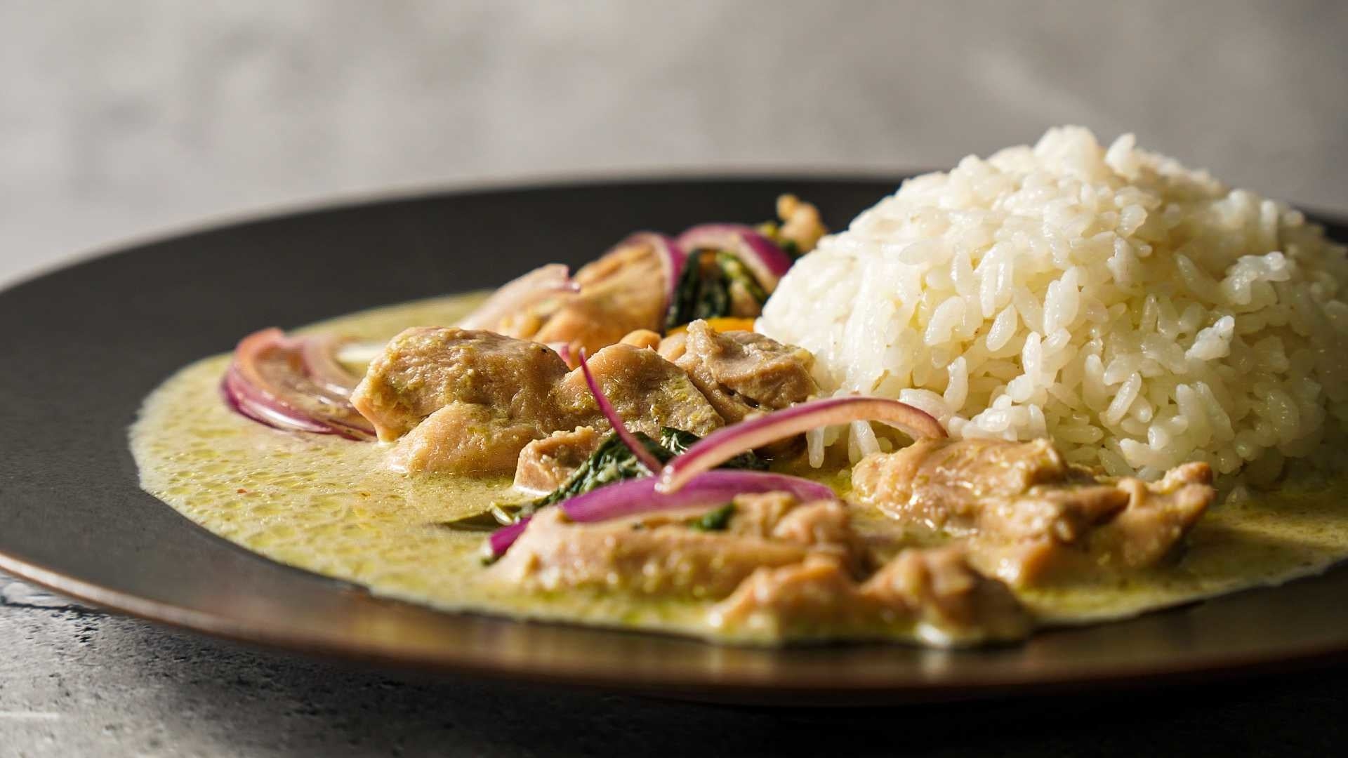 チキンのグリーンカレー ¥1,400