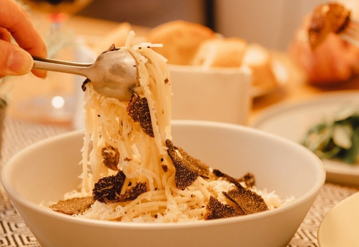 黒トリュフとパルミジャーノのクリームパスタ