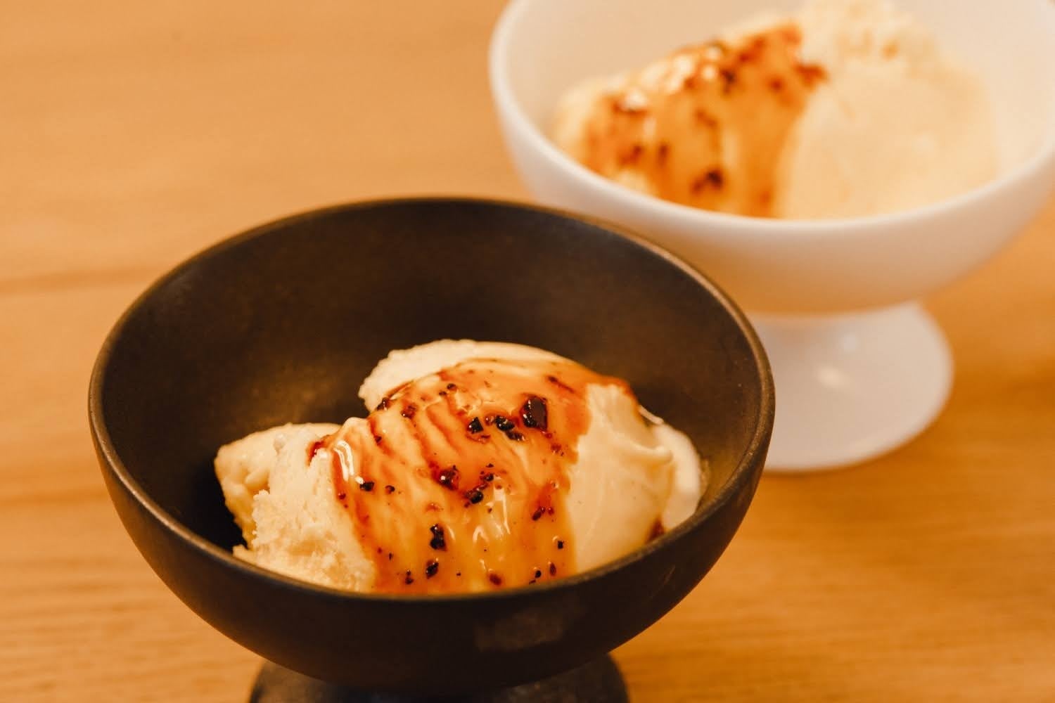 リッチバニラアイス トリュフキャラメルソース