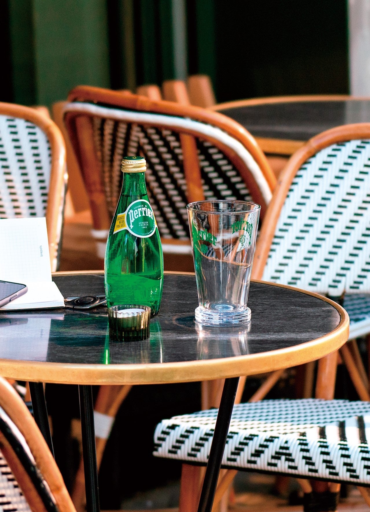 Perrier(ペリエ)』x クリエイター フィリップ・スタルク 数量限定