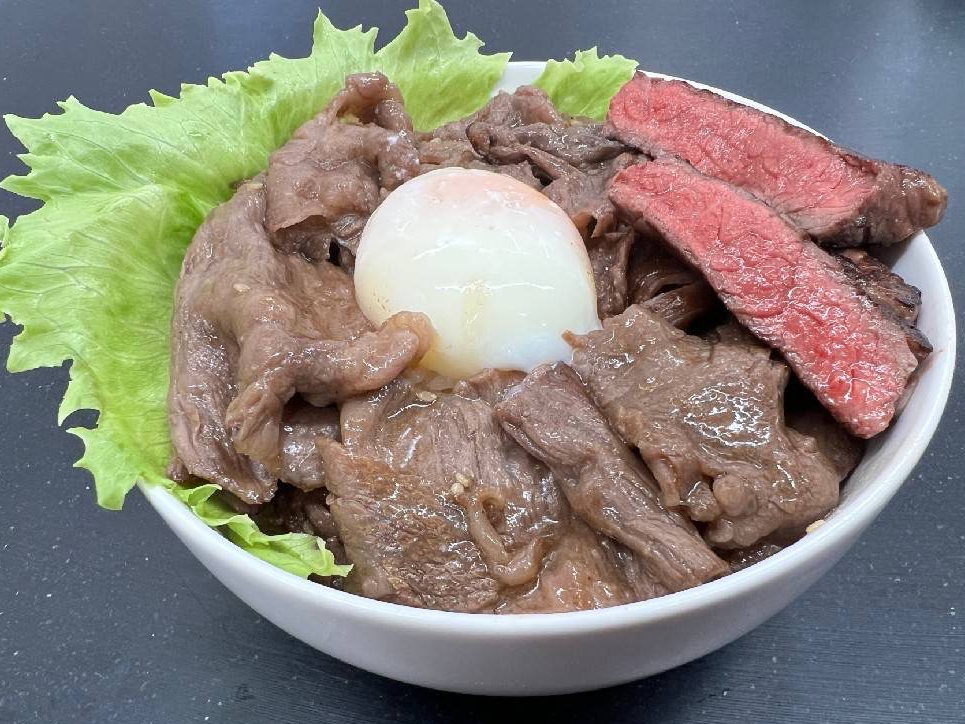 究極の山形牛和の奏・ 焼きすきステーキ丼 株式会社なごみ農産 （山形県）