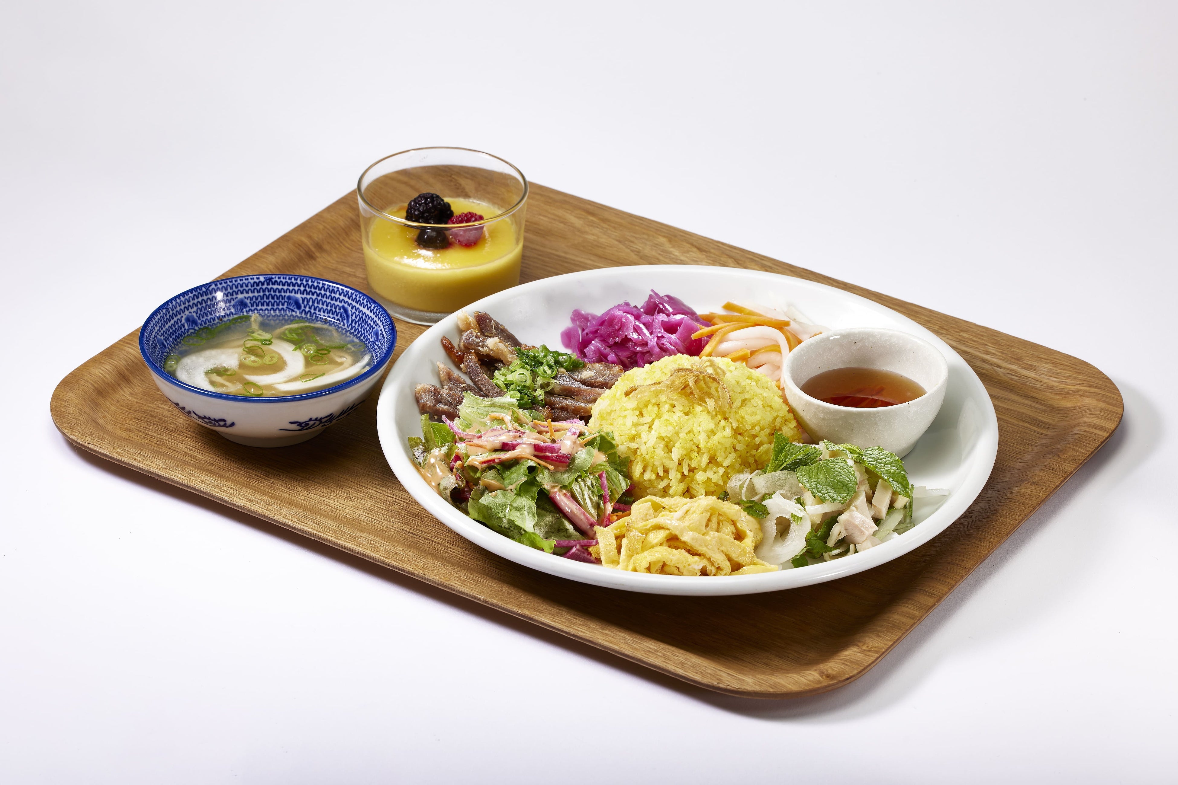 フエの幸せ混ぜご飯「コム アン フー」