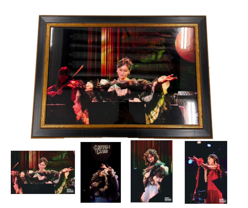 中森明菜写真展 東京ドームシティ アクスタ 赤 黒 2個セット 中森明菜デビュー43周年を記念した写真展『43rd ANNIVERSARY