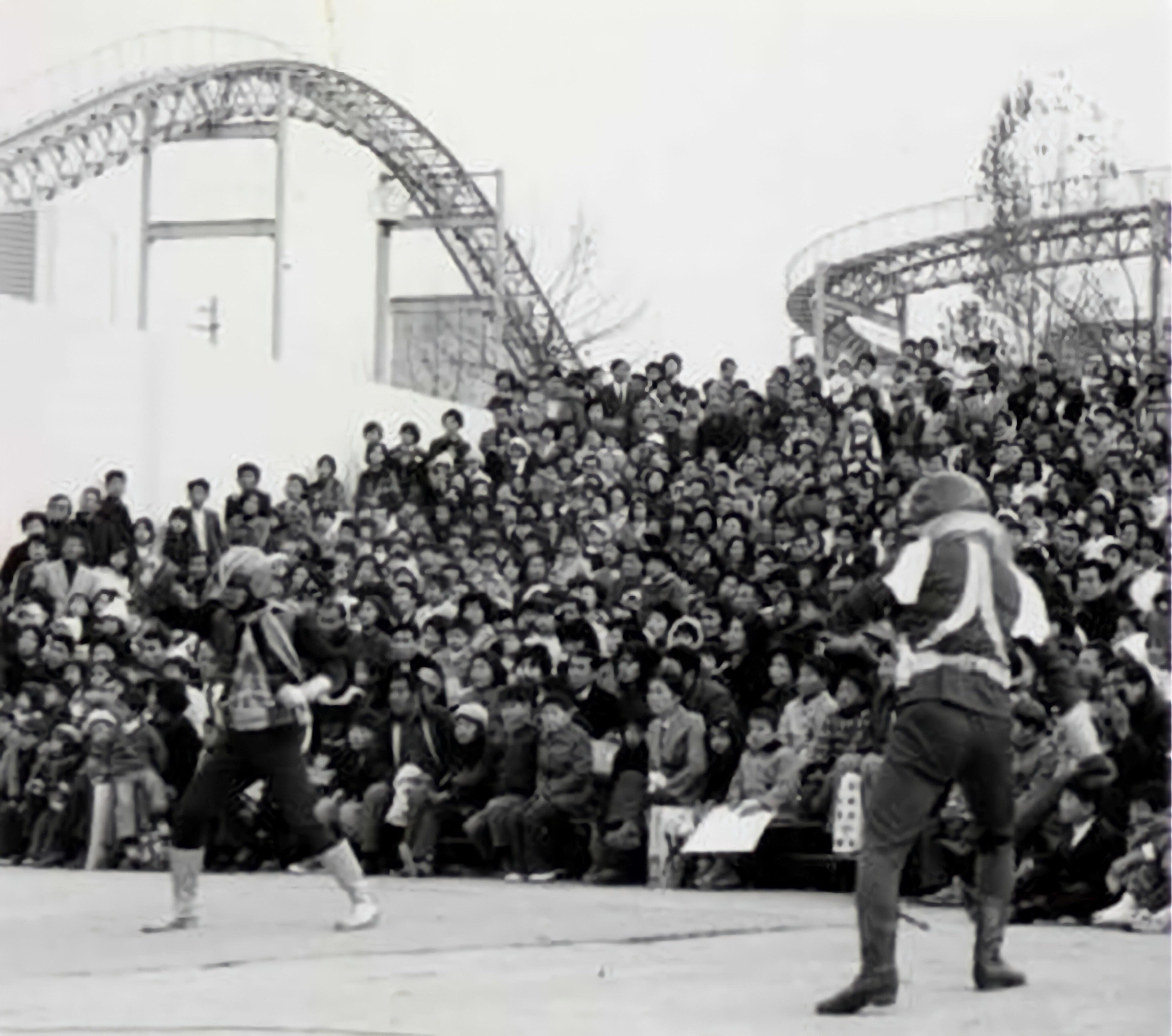 仮面ライダーショーの様子　©石森プロ・東映